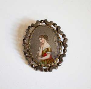 Brooch