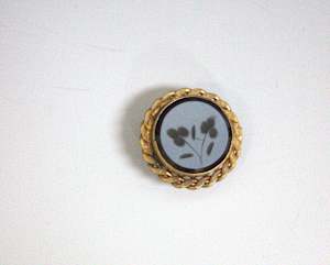 Collar Button