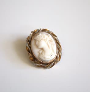 Cameo