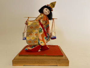 Small 'Salt-Scooper' doll - Shiokumi ningyō