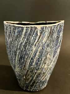Conical ceramic ikebana vase