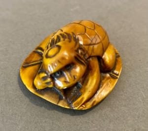 Netsuke - Kappa on a lotus leaf