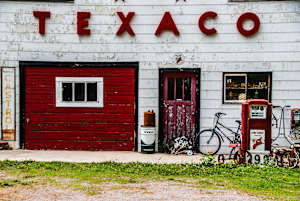 Abandoned Texaco - Ontario, Canada