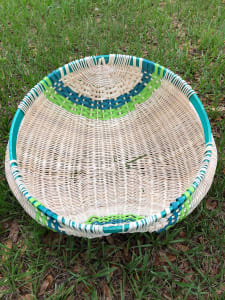 Basket with dyed rim blue/green