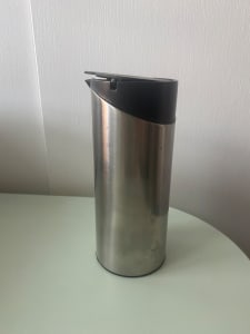 "Complet" oil jug