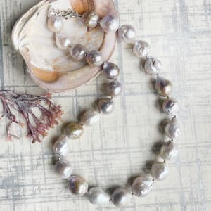 perfectly imperfect baroque pearl necklace