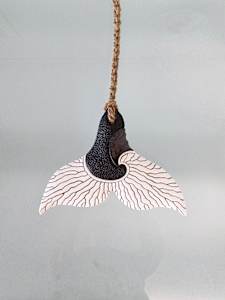 Whale Tail XL VII (large)