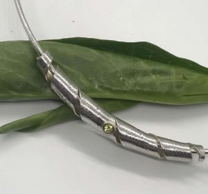 Curled Leaf Neckwire