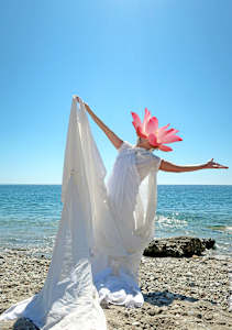 Flower Folk: Beach Lily