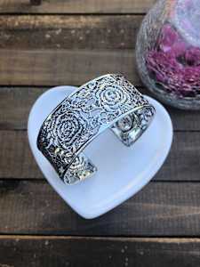 Lace Cuff