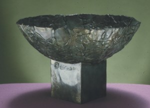 Square Base Modeled Wax Bowl