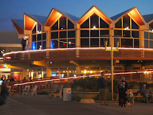 McLoone's At Night