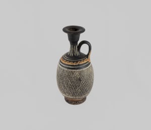 Squat lekythos