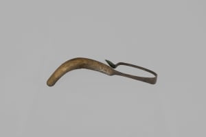 Bronze strigil