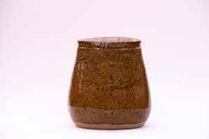 wild pigment vase: bauxite