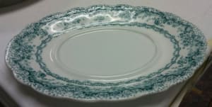Saucer with Blue and White Floral Pattern