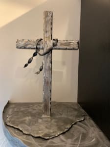 Cross & Stand with Cloth