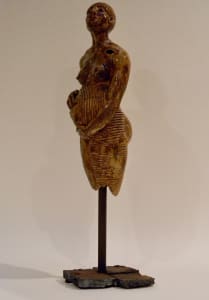 Mujer (Madre del Mundo)
