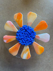 Garden Stake - Flower (on clr, org/wh w/colbalt cntr)