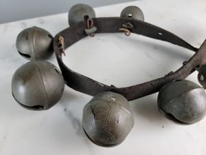 Antique Petal Sleigh Bells