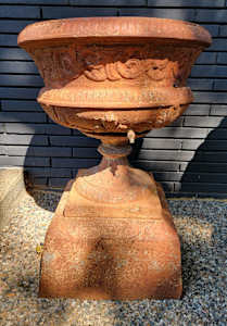 Urn with Spigot
