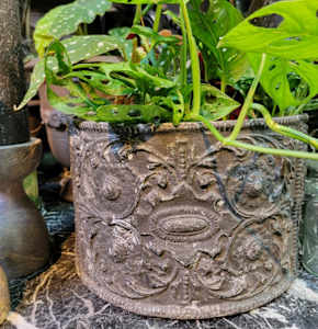 Foliate English Lead Planter with Lid