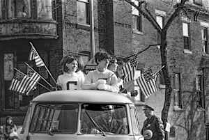 Parade 1