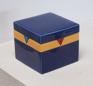 Box with lid