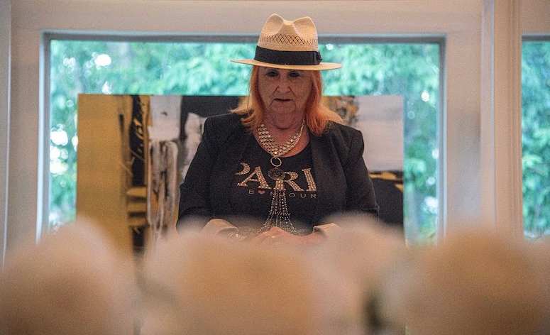 About Anita Lee Stokey