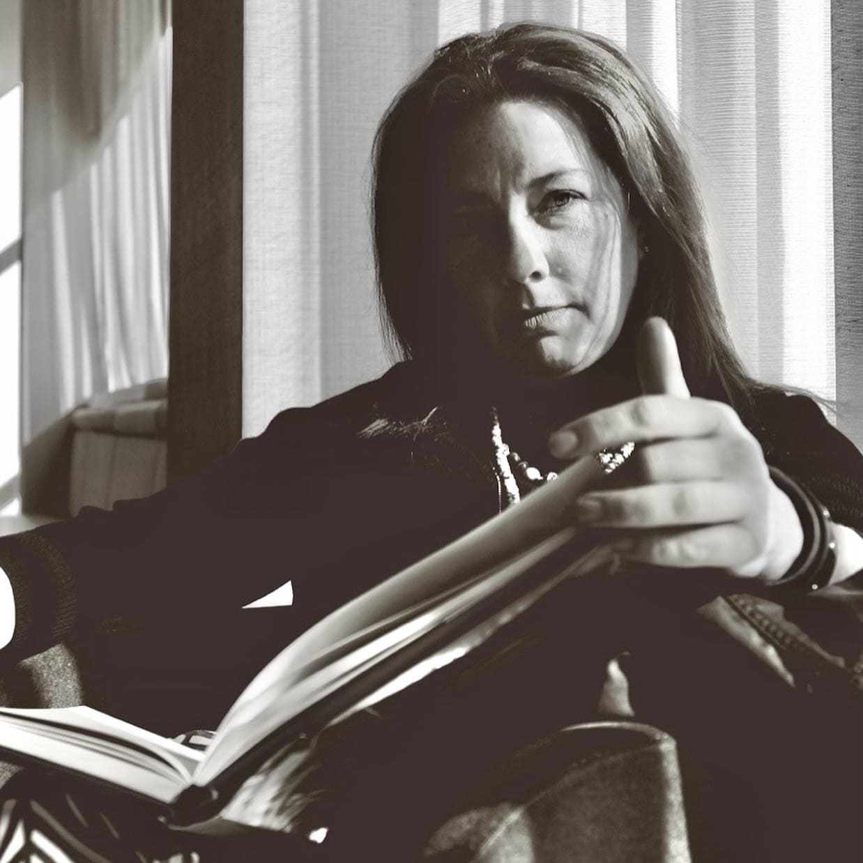About Suzanne Reed Fine