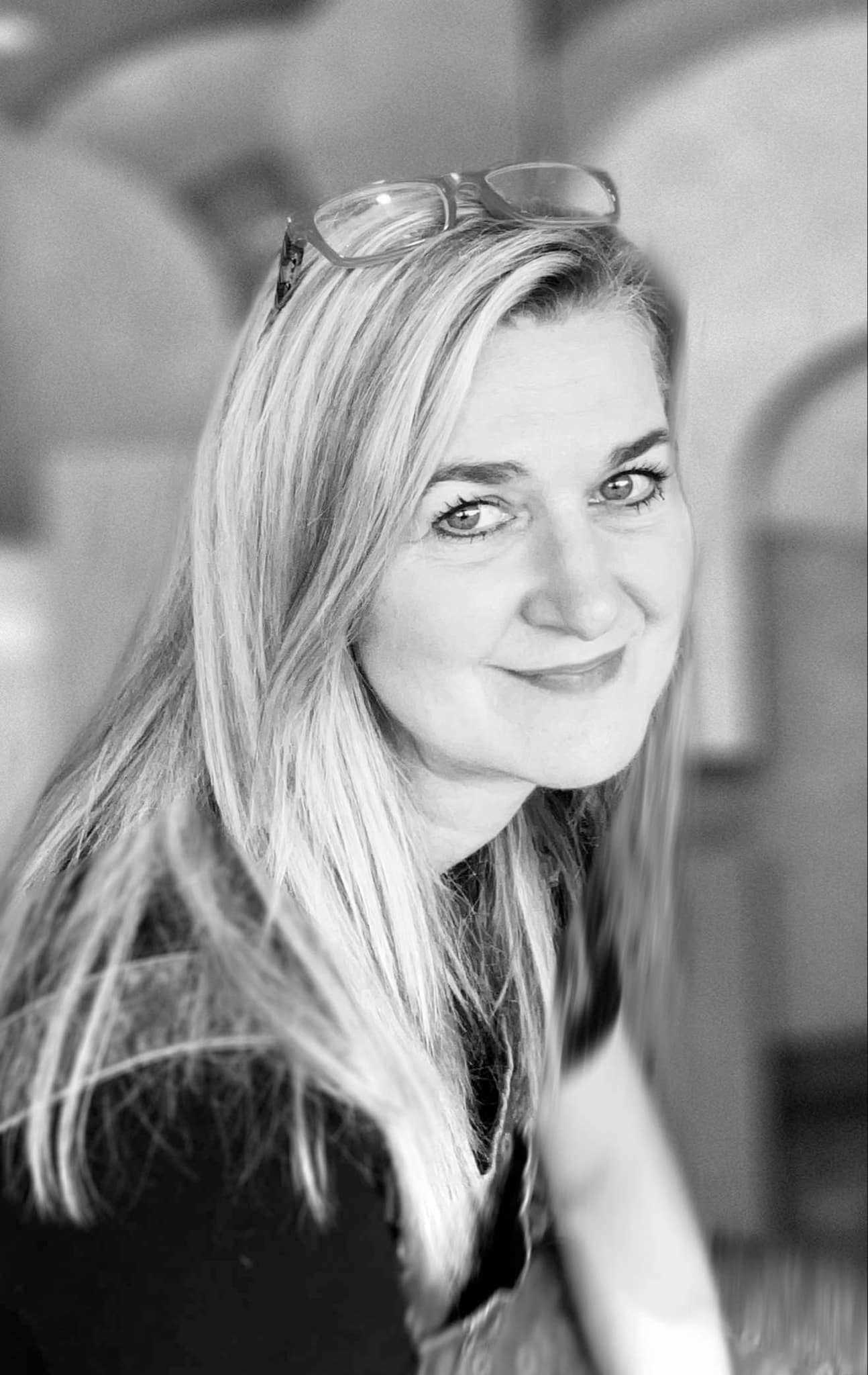 About Louise Isackson