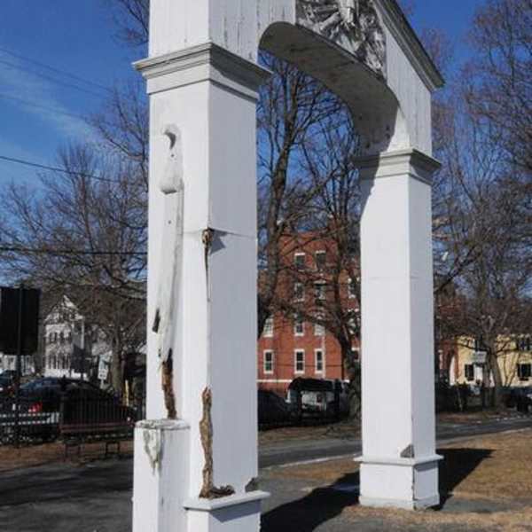 McIntire Arch Replica by Ravmon Parga, Image 1.