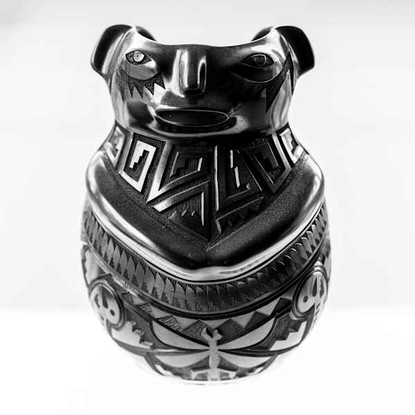 Effigy Pot by Martin Olivas Quintana, Image 1.