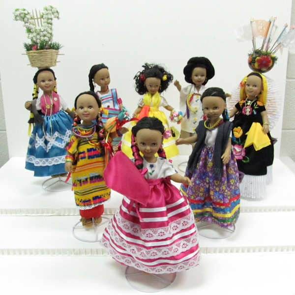 Oaxaca Dolls 8 by Various, Image 1.