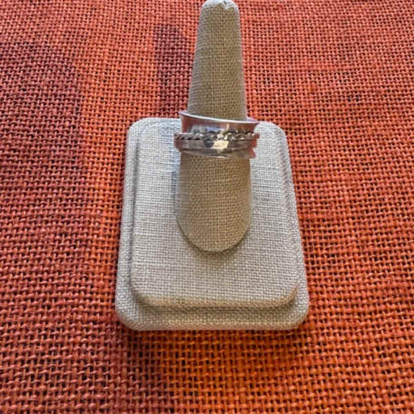 Twisted Wire Spinner Ring by Ichia Tiyi, Image 1.