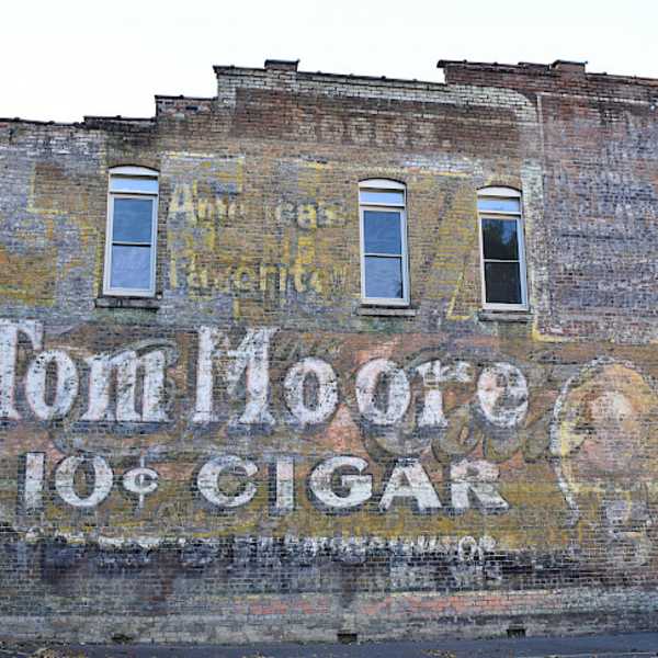 Tom Moore Cigar by Unknown, Image 1.