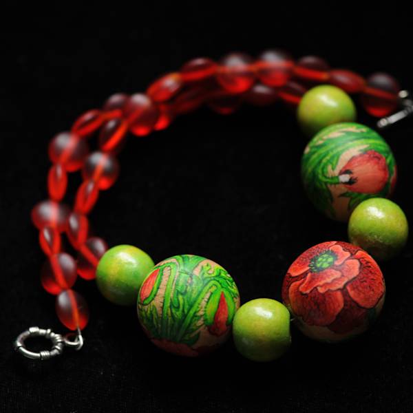 Poppy Bead Necklace – Poland by Marijim Thoene, Image 16.