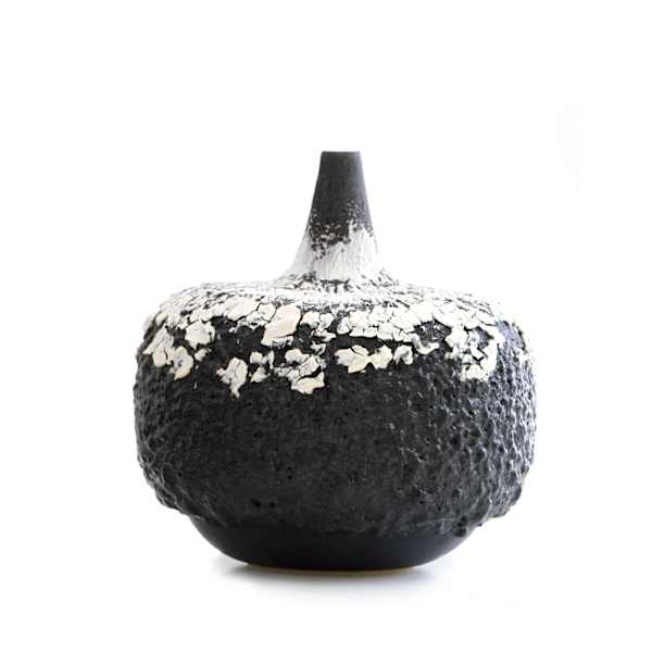Tomleiki Black and White Vessel (copy) by Alison Lousada, Image 3.