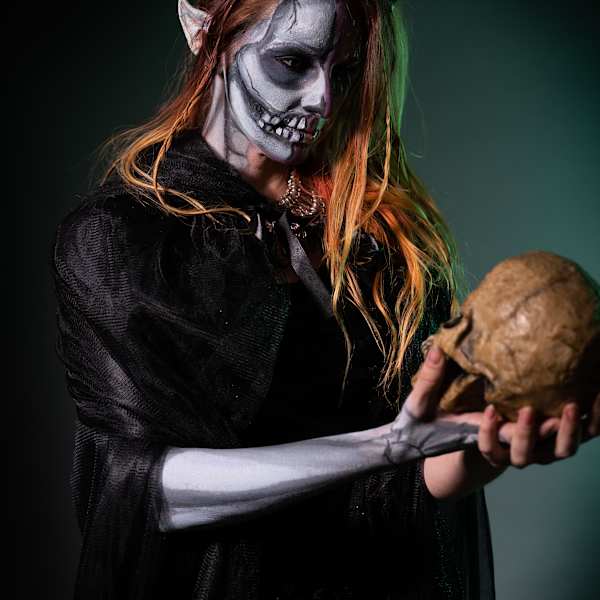 Hel by Melanie Marhefka, Image 1.