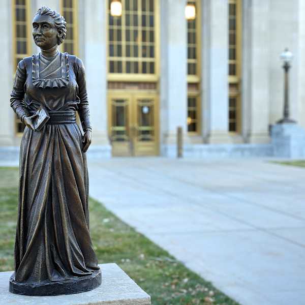 Esther Hobart Morris by Joel Turner, Image 2.