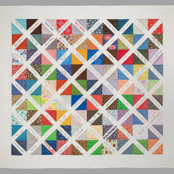 Signature Quilt by Santa Clara Valley Quilt Association, Image 1.