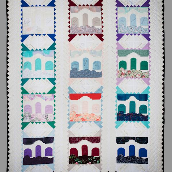Capital Campaign Quilt by Board Members of The American Museum of Quilts and Textiles, Image 1.