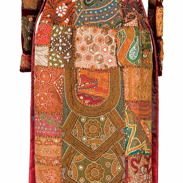 Ao Dai Vietnamese Traditional Dress by Le Si Hoang, Image 1.