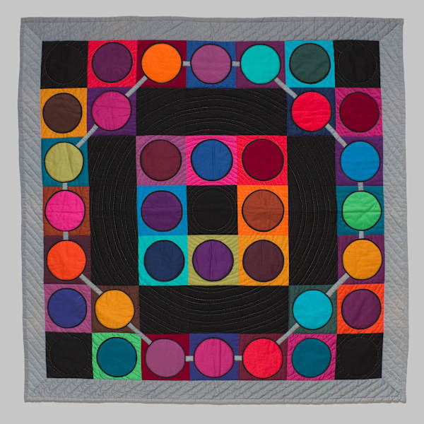 String of Pearls Quilt by Charlotte Patera, Image 1.