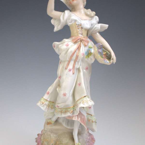 Figurine by Dressel, Kister & Cie., Image 1.