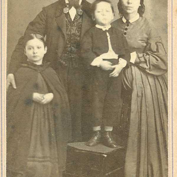 Carte de Visite by R. Hodgman, Image 1.