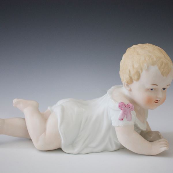 Piano Baby by Gebrüder Heubach, Image 1.