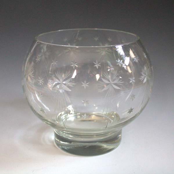 Bowl by T.G. Hawkes, Image 2.