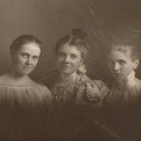 Sisters by Bisbee & Haskins, Image 1.