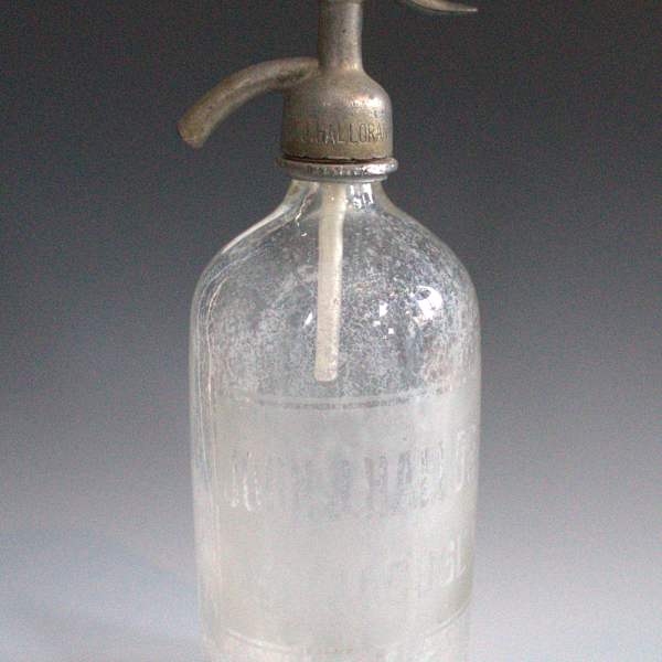 Seltzer Bottle by John J. Halloran Co., Image 3.